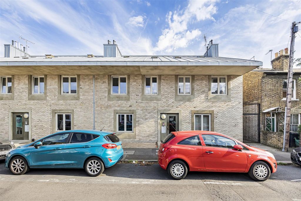 Property photo 1 of 13 1