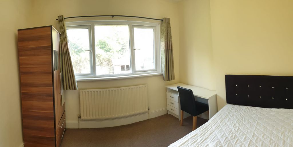 Property photo 2 of 50