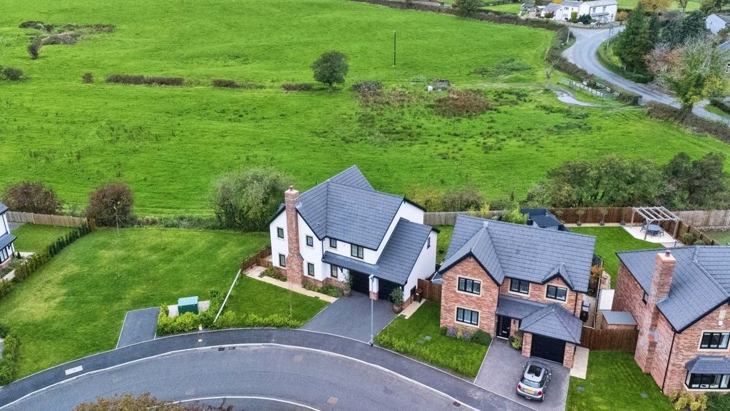 Property photo 2 of 24 Drone