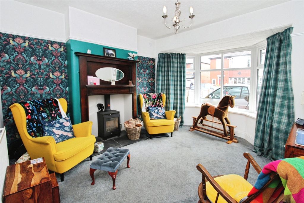 Property photo 2 of 17 Picture No. 02
