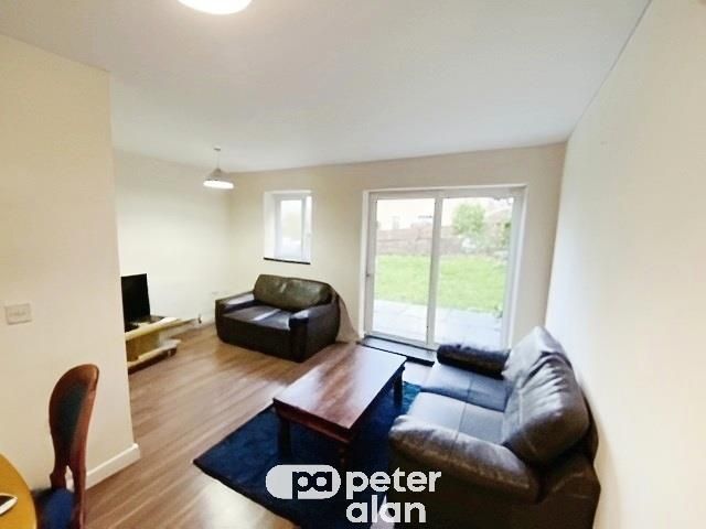 Property photo 2 of 18 Image