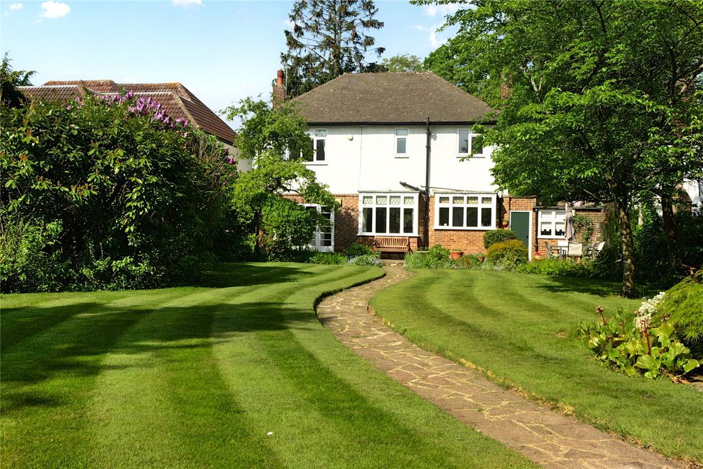 Property photo 1 of 35 Picture No. 10