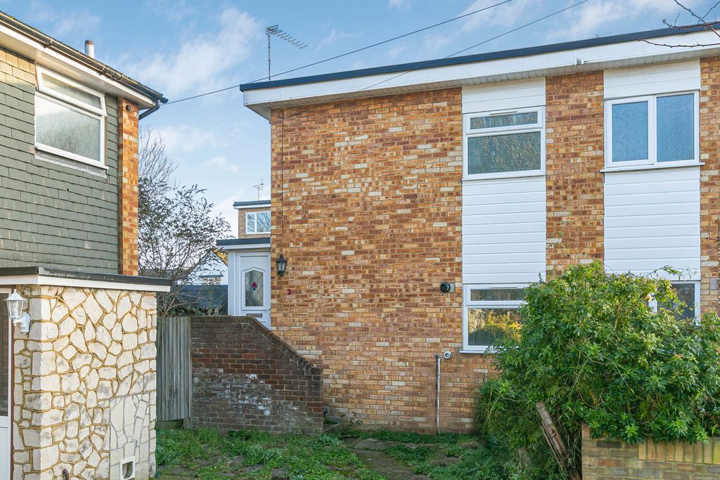 Property photo 1 of 10 Exterior