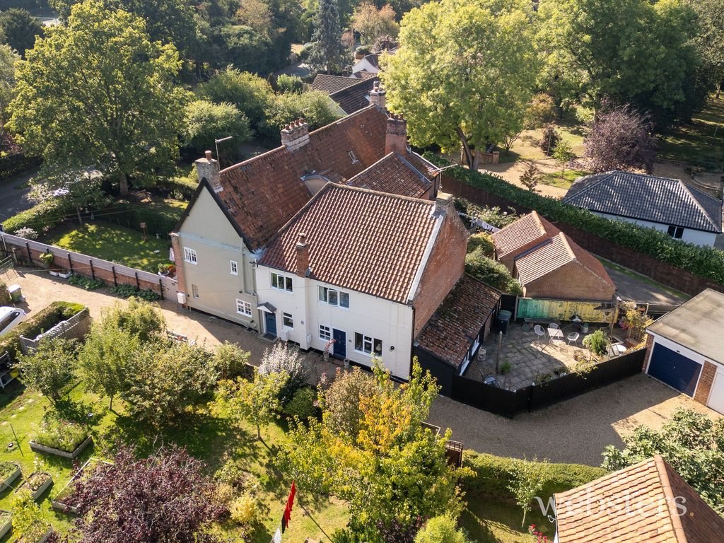 Property photo 1 of 28
