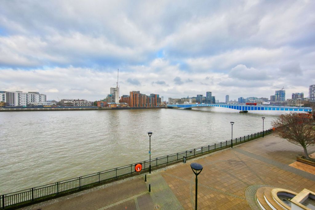 Property photo 3 of 23 Photo 14