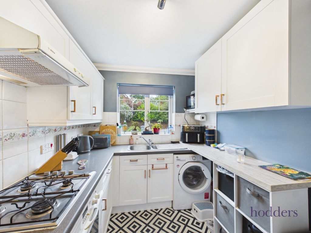 Property photo 3 of 16 Picture No. 21