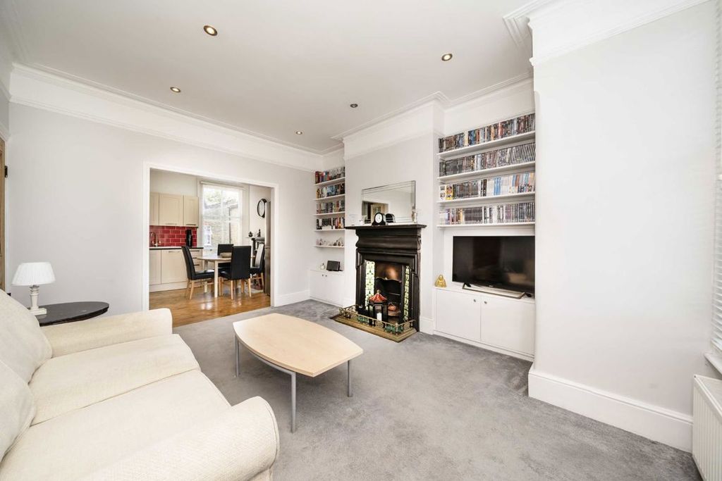 Property photo 3 of 5