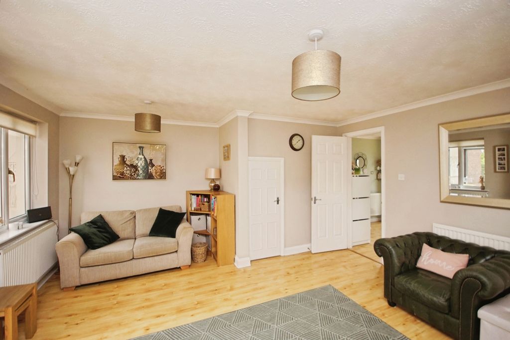 Property photo 3 of 15 Photo