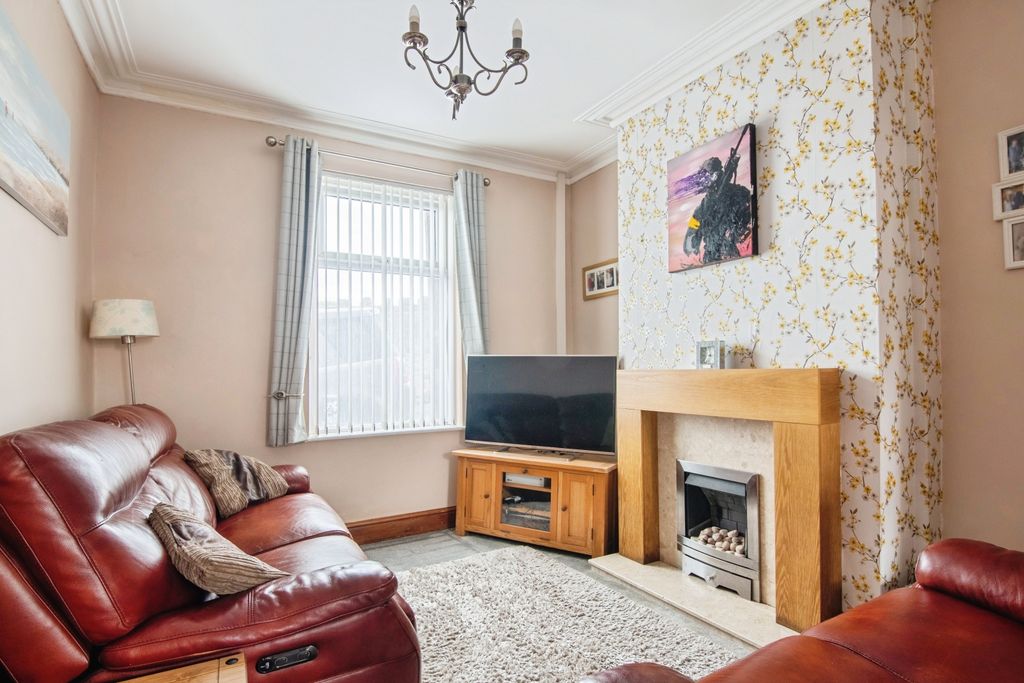 Property photo 2 of 15