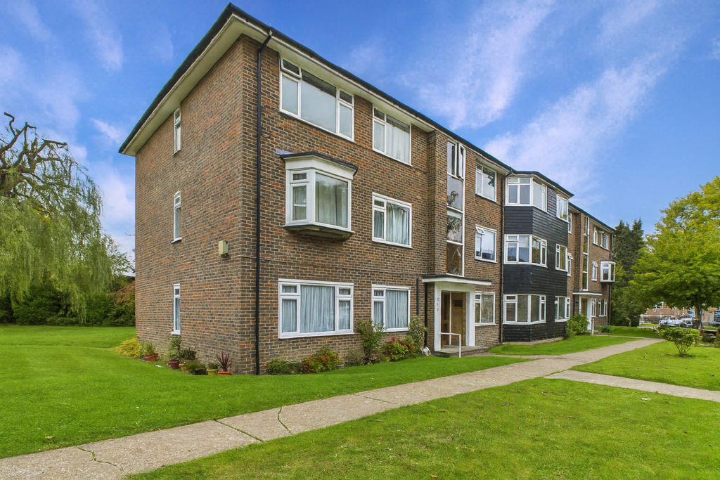 Property photo 1 of 9