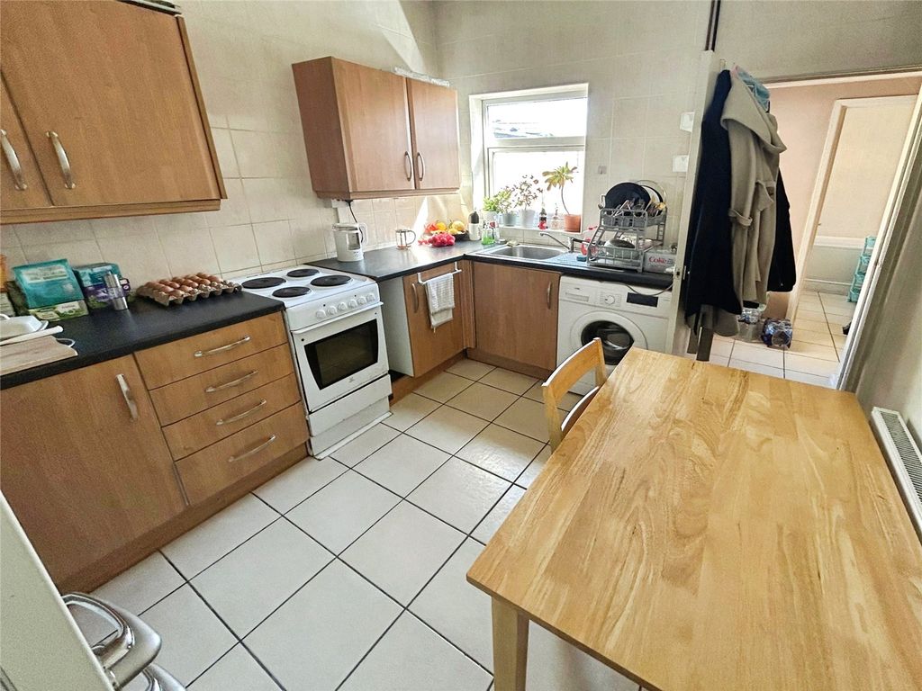 Property photo 3 of 6 Picture No. 09