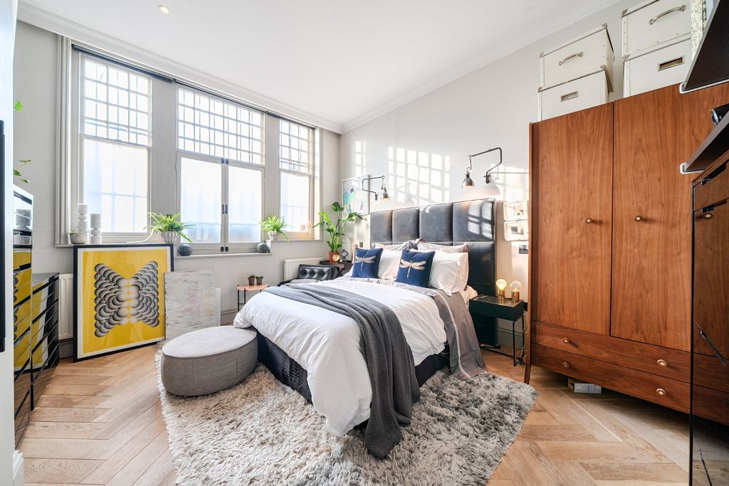 Property photo 3 of 8 Picture No. 18