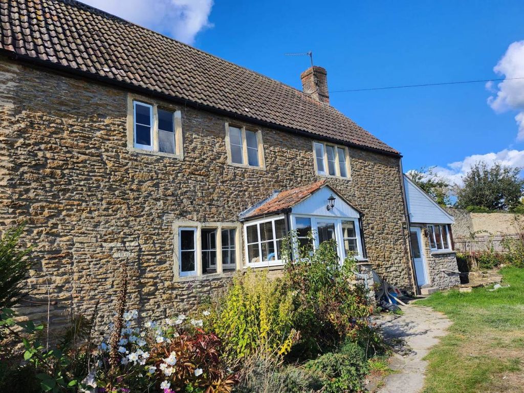 Property photo 1 of 20 External