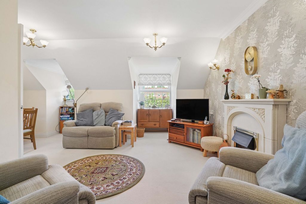 Property photo 2 of 15