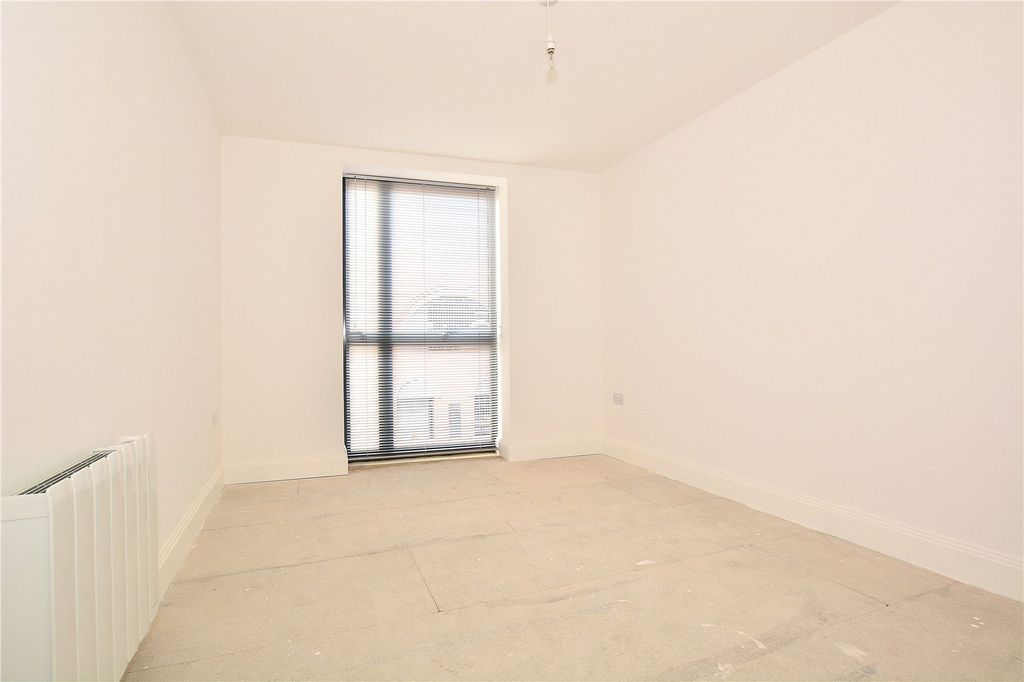 Property photo 3 of 4 Picture No. 01