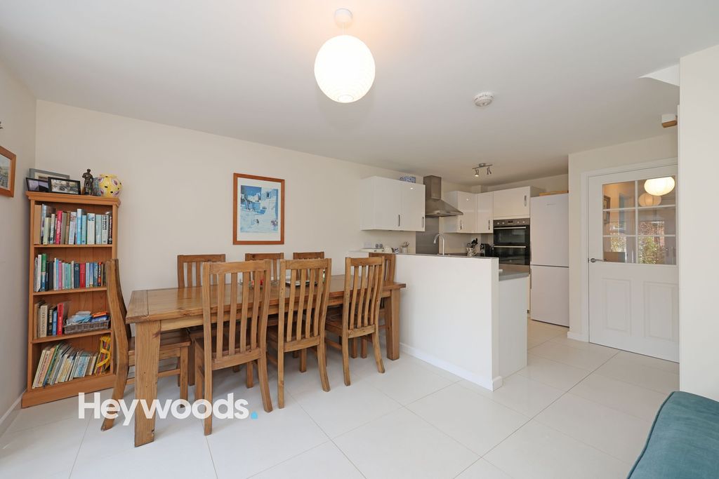 Property photo 3 of 41