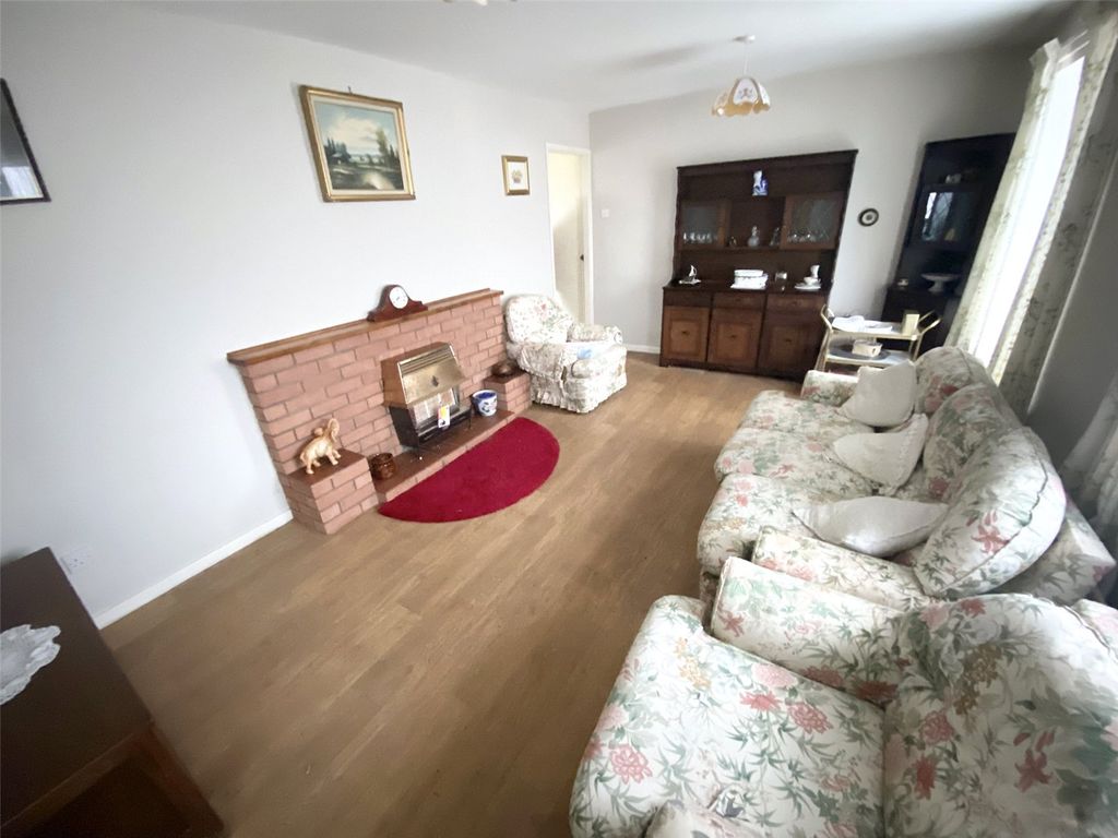 Property photo 3 of 12 Picture No. 03