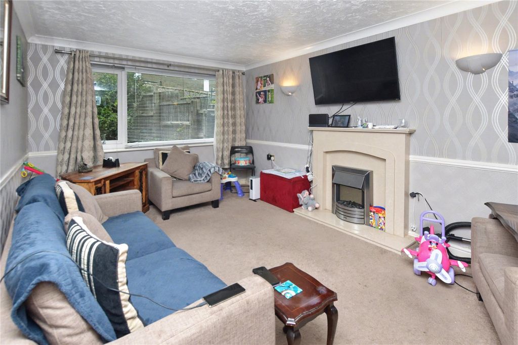 Property photo 3 of 22 Picture No. 15