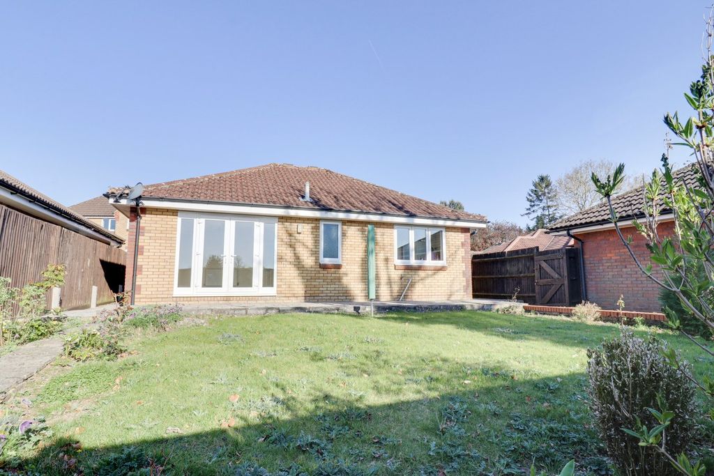 Property photo 3 of 11