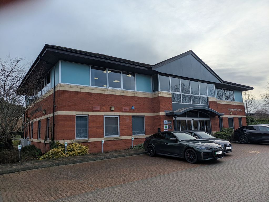 Property photo 1 of 8