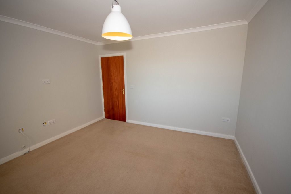 Property photo 3 of 8 Photo 3