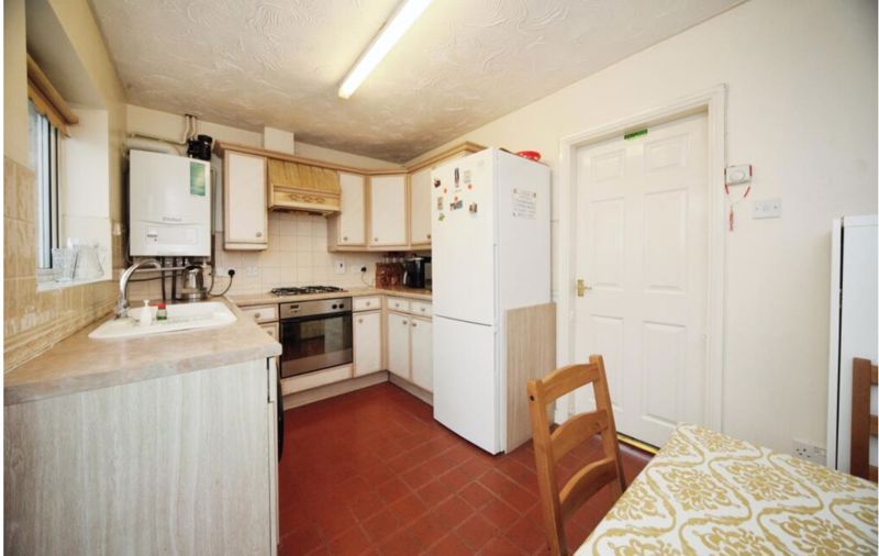 Property photo 3 of 11 Photo 4