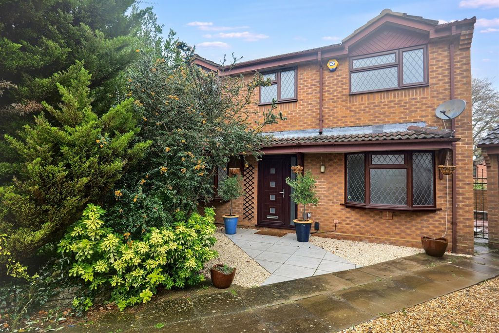 Property photo 1 of 19