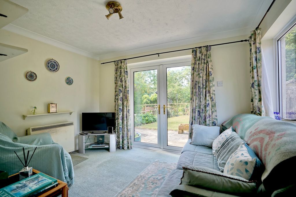Property photo 2 of 14