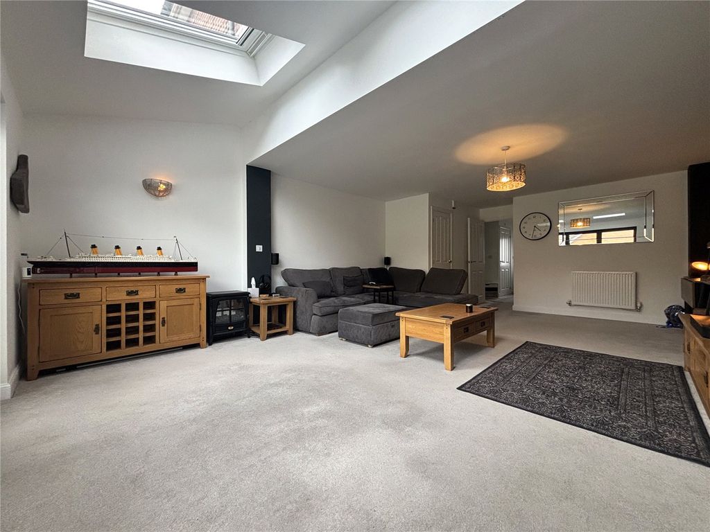 Property photo 2 of 7 Living Room