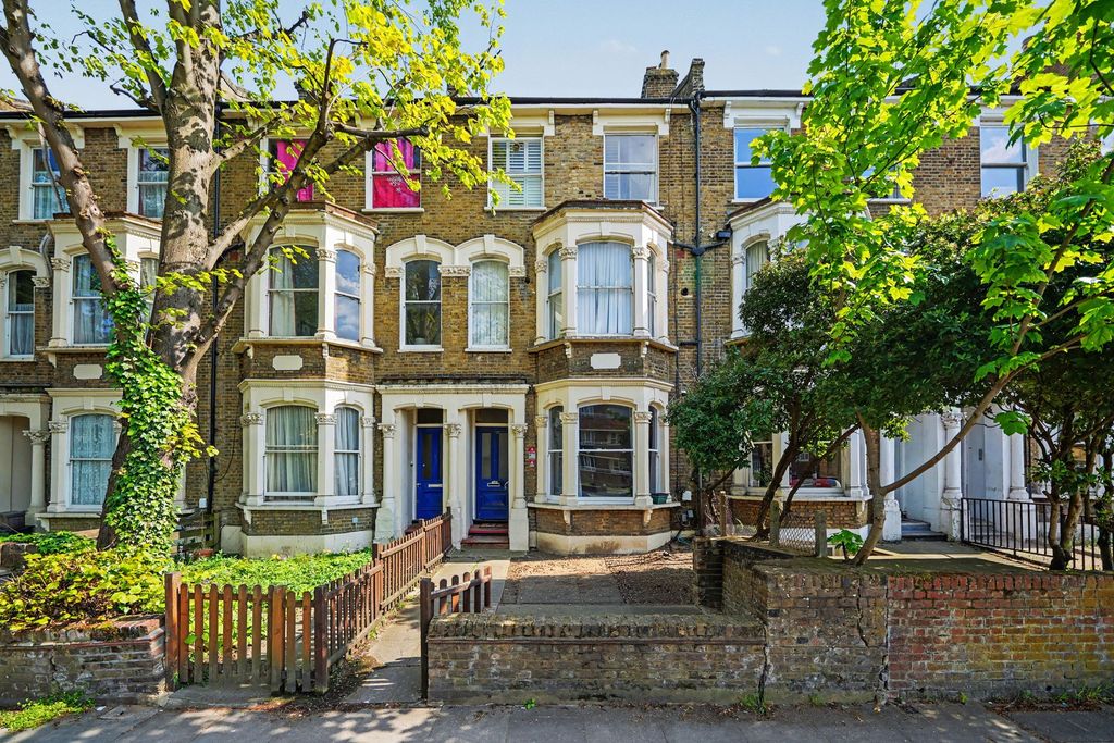 Property photo 1 of 9