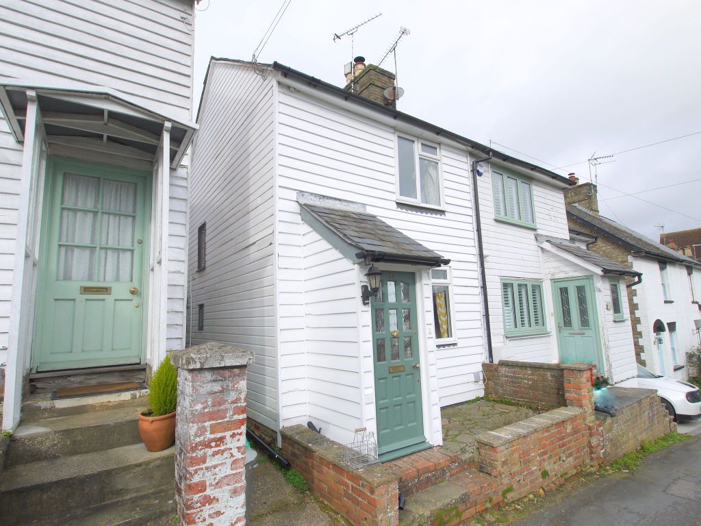 Property photo 1 of 8 Photograph 1