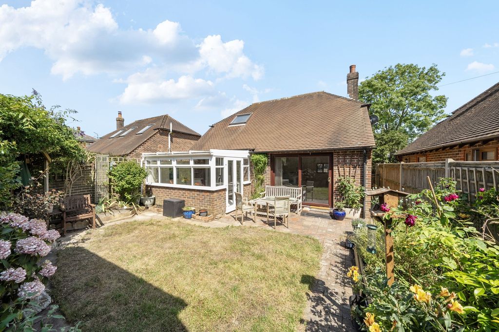Property photo 1 of 18