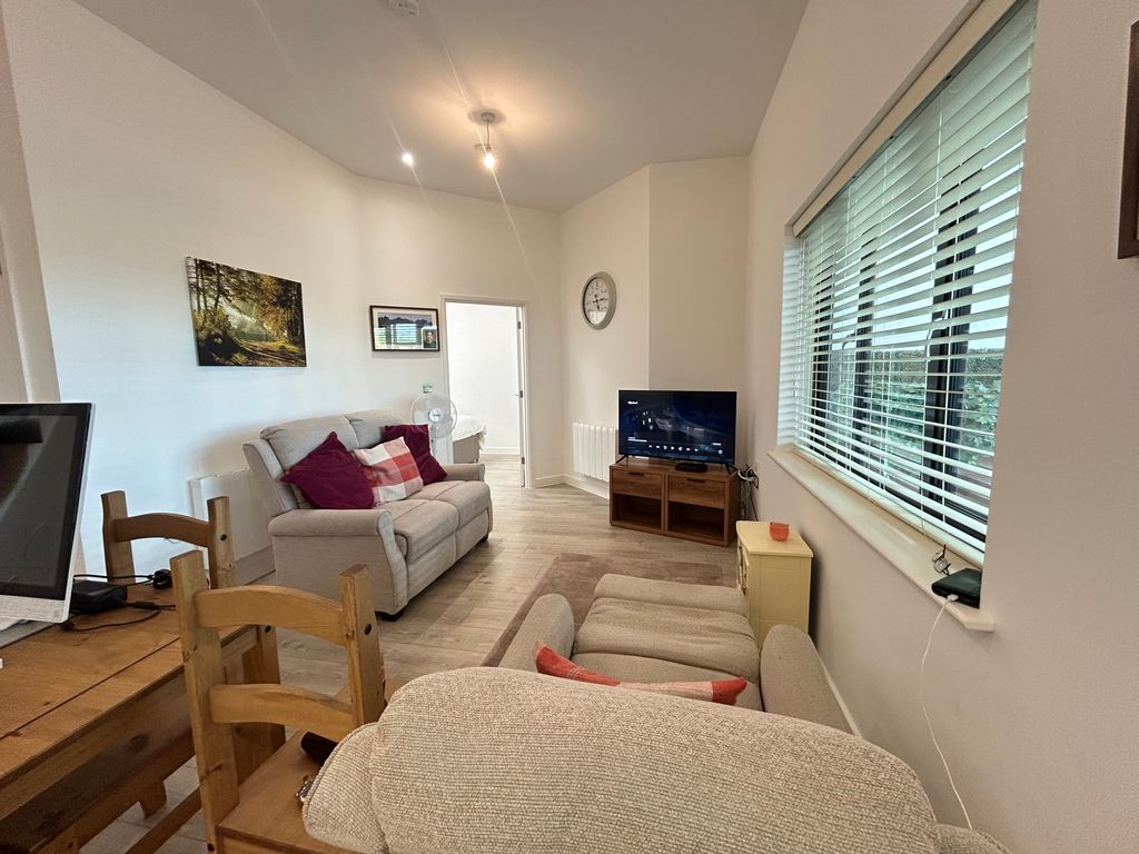 Property photo 2 of 7 Bedroom 1