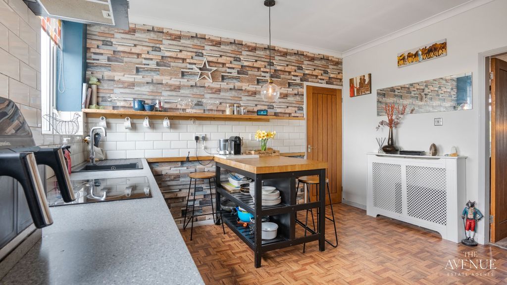 Property photo 1 of 30 4086550