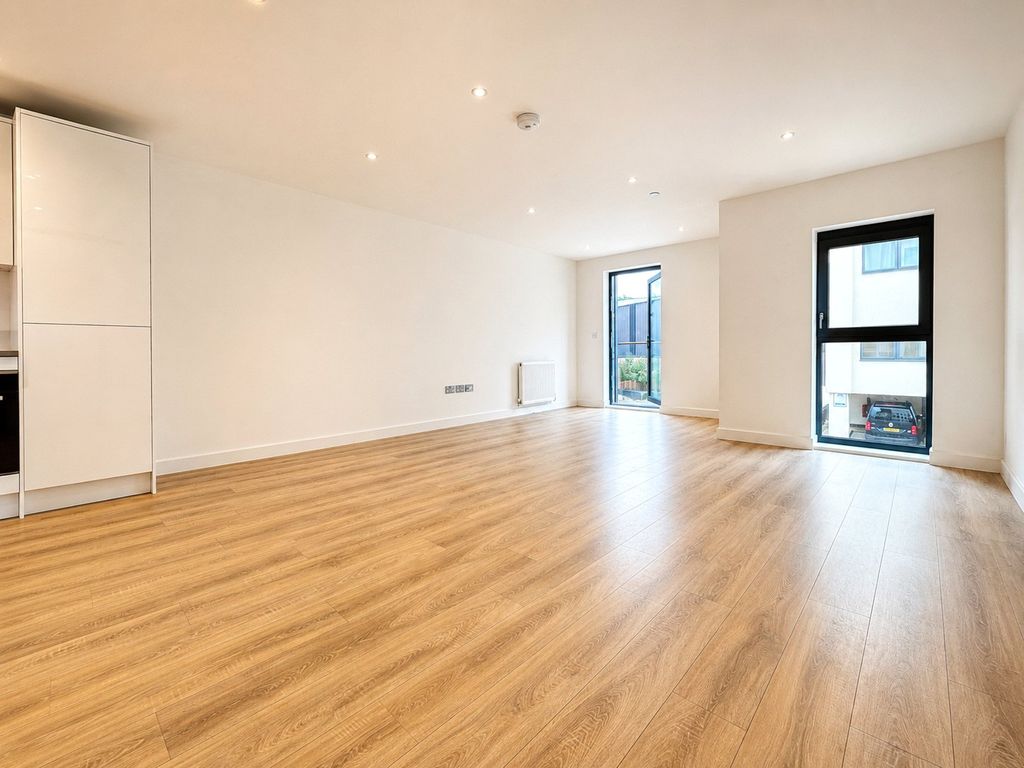 Property photo 2 of 8 Picture No. 02