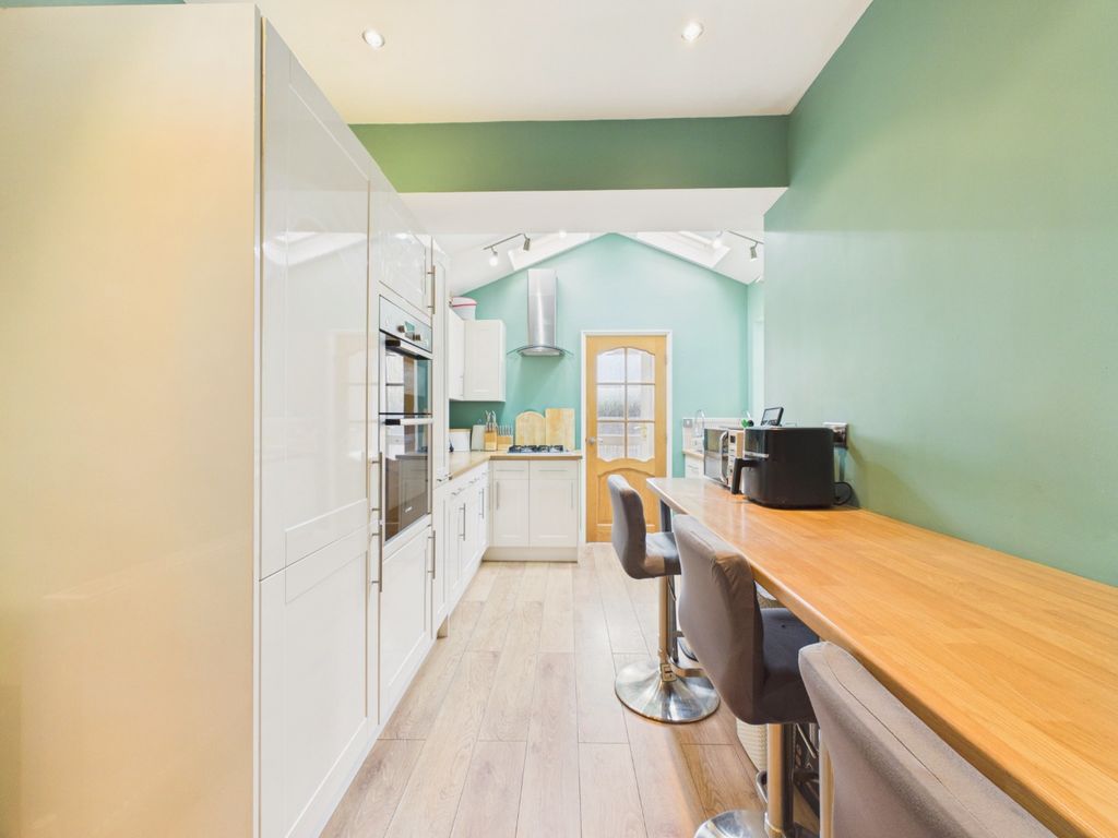 Property photo 3 of 17 5316764