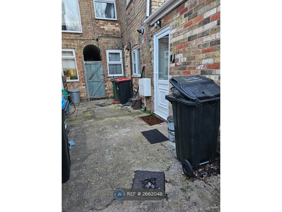 Property photo 3 of 23