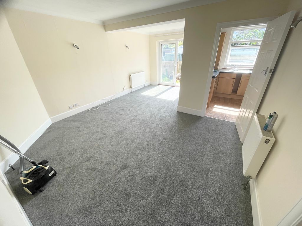 Property photo 3 of 11 Img_1579