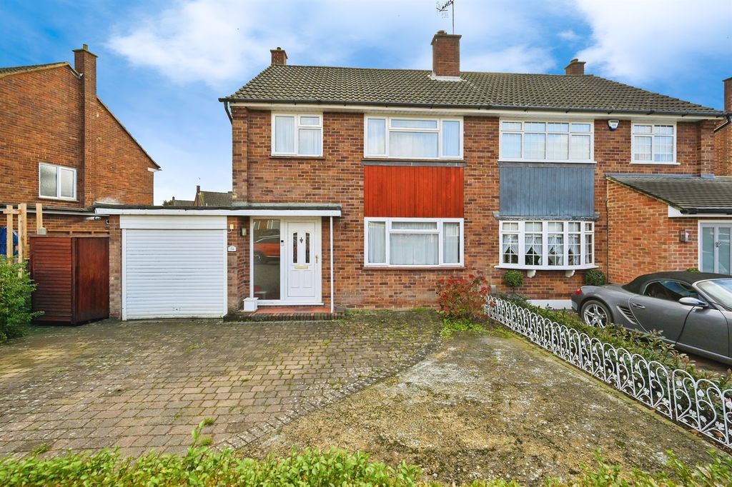 Property photo 1 of 17