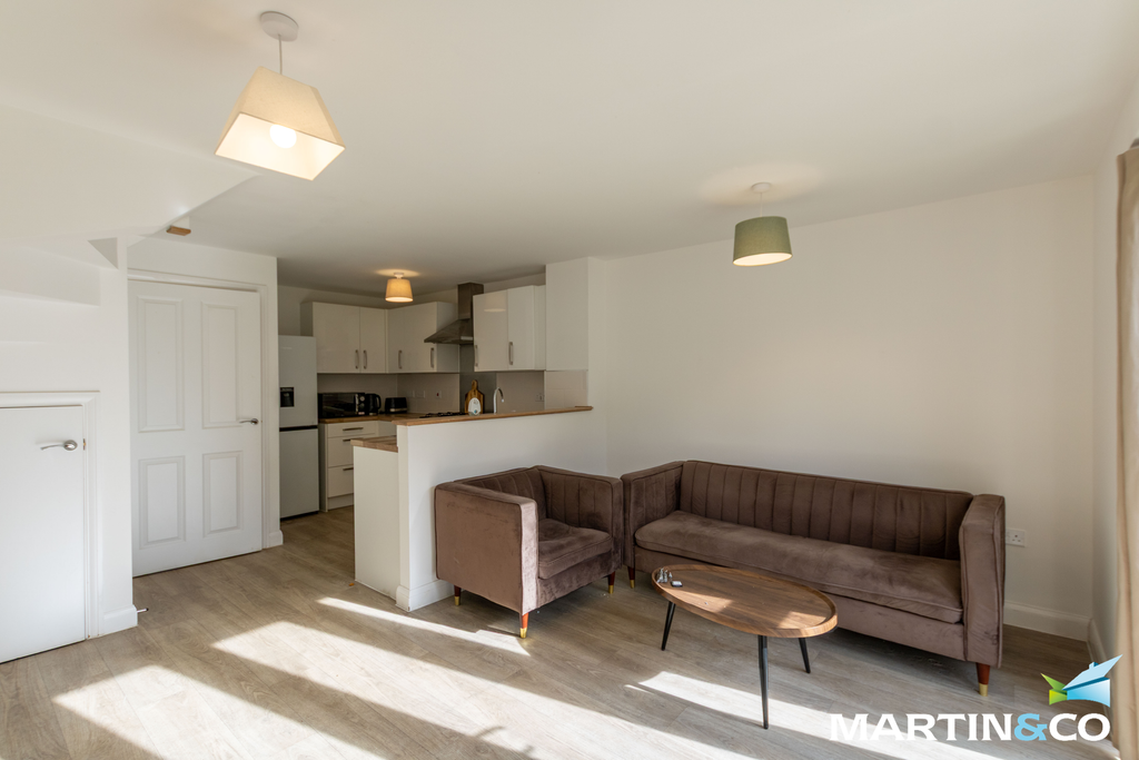 Property photo 3 of 17 Picture3