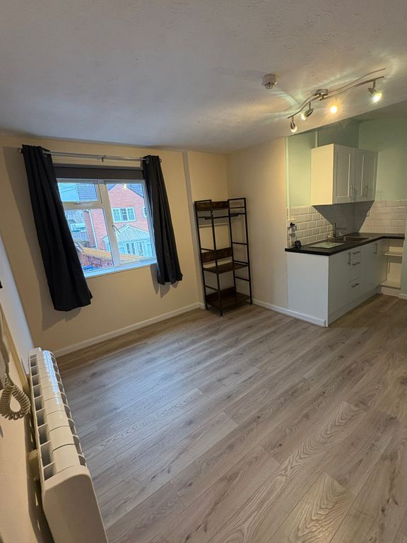 Property photo 3 of 7 Internal