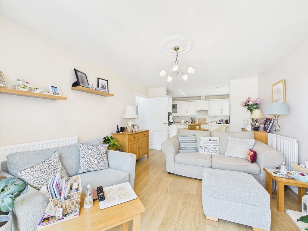 Property photo 3 of 13