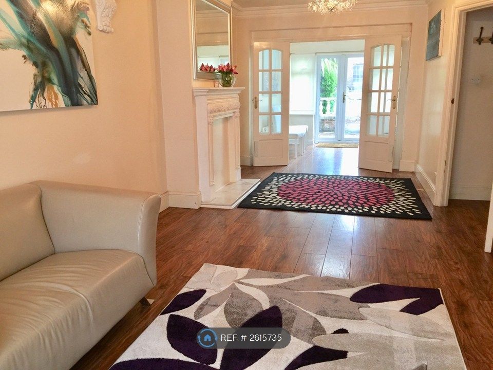 Property photo 1 of 35 Living And Dining Room