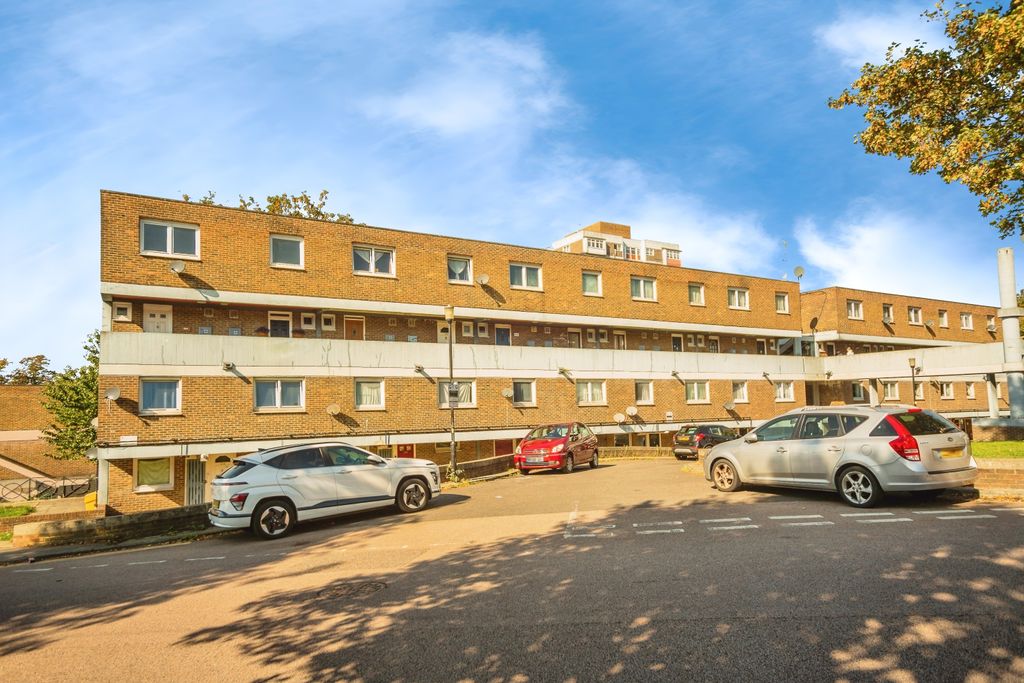 Property photo 1 of 13 Front View