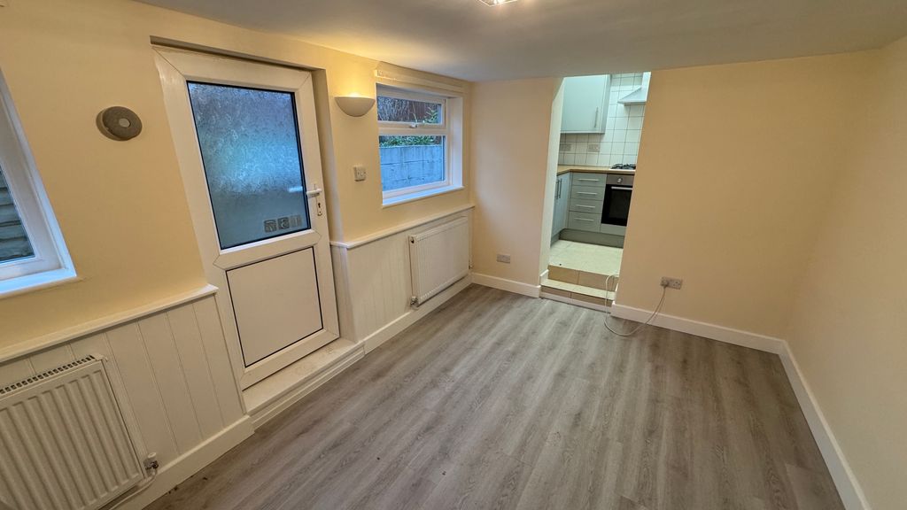 Property photo 3 of 9 Dining Room