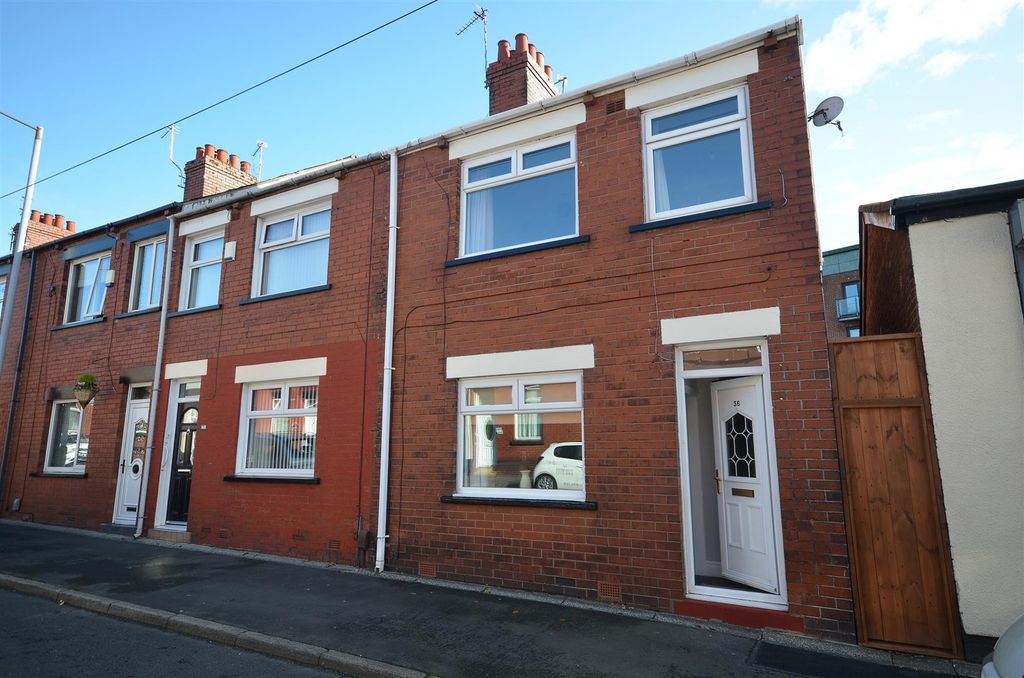 Property photo 1 of 10