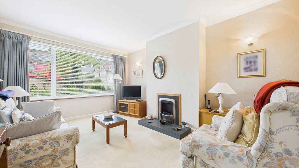 Property photo 2 of 30