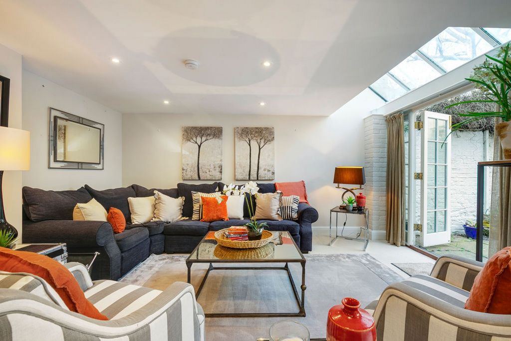 Property photo 3 of 18