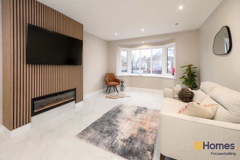 Property photo 1 of 41 Photo 8