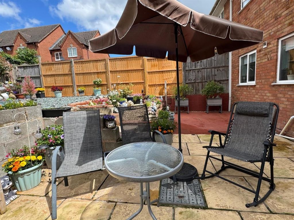 Property photo 3 of 17